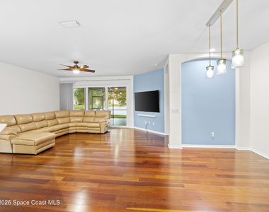 1665 Ficus Point Drive - Photo Thumbnail 10