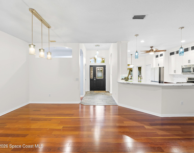 1665 Ficus Point Drive - Photo Thumbnail 2