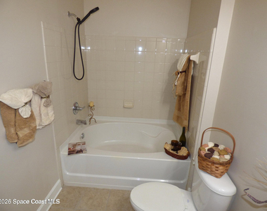 6411 Borasco Drive - Photo Thumbnail 5