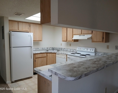1649 Sunny Brook Lane Ne - Photo Thumbnail 3