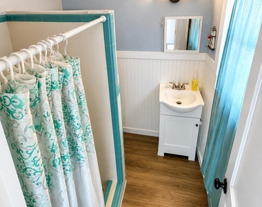 2179 Pineapple Avenue - Photo Thumbnail 3