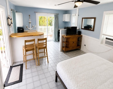 2179 Pineapple Avenue - Photo Thumbnail 1