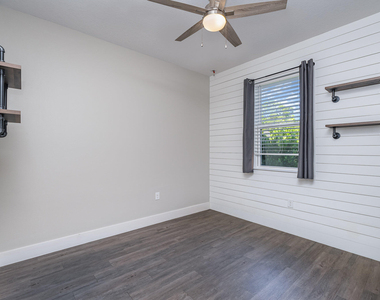 620 Cecelia Avenue Se - Photo Thumbnail 19