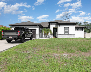 620 Cecelia Avenue Se - Photo Thumbnail 1