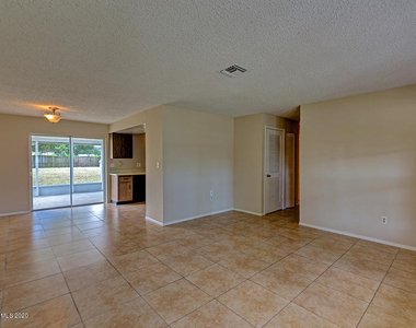 1640 Norman Street Ne - Photo Thumbnail 2
