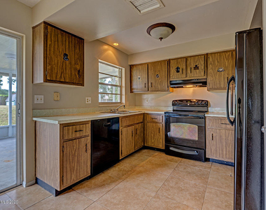 1640 Norman Street Ne - Photo Thumbnail 3