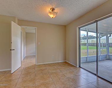 1640 Norman Street Ne - Photo Thumbnail 6