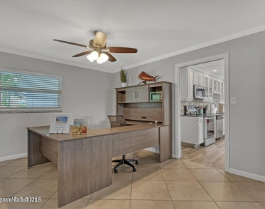 319 Dorset Drive - Photo Thumbnail 8