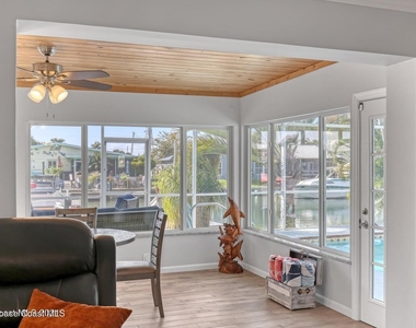 319 Dorset Drive - Photo Thumbnail 7