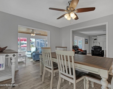 319 Dorset Drive - Photo Thumbnail 9