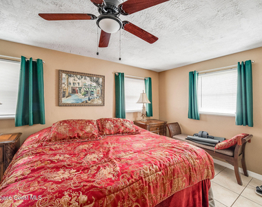 108 E Avenue D E - Photo Thumbnail 18