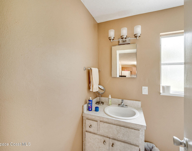 108 E Avenue D E - Photo Thumbnail 14
