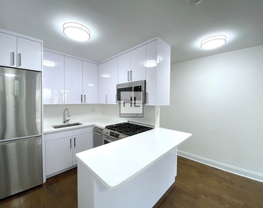 East 35 Street - Photo Thumbnail 1