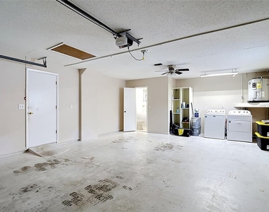 3255 Amherst Avenue - Photo Thumbnail 47
