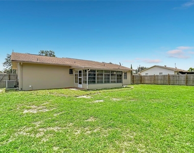 3255 Amherst Avenue - Photo Thumbnail 42