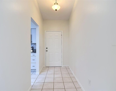3255 Amherst Avenue - Photo Thumbnail 6