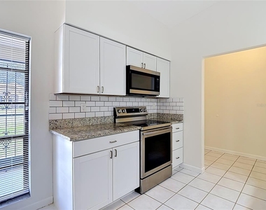 3255 Amherst Avenue - Photo Thumbnail 12