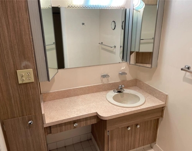 4358 Tahitian Gardens Circle - Photo Thumbnail 5