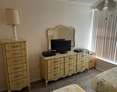 4358 Tahitian Gardens Circle - Photo Thumbnail 8