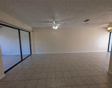 7705 Rockville Court - Photo Thumbnail 4