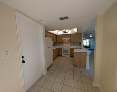 7705 Rockville Court - Photo Thumbnail 8