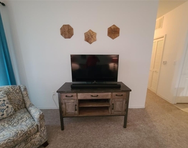 8908 Legacy Court - Photo Thumbnail 40