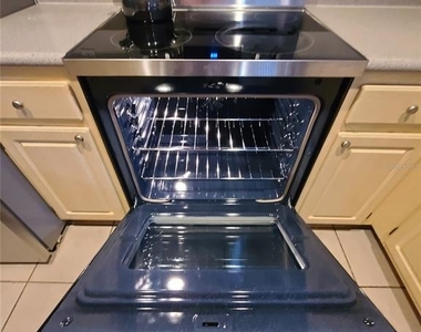 8908 Legacy Court - Photo Thumbnail 25