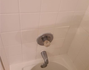 8908 Legacy Court - Photo Thumbnail 15