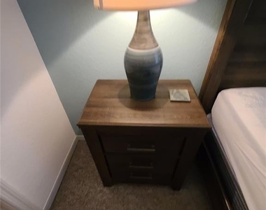 8908 Legacy Court - Photo Thumbnail 17