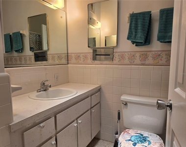 504 67th Avenue - Photo Thumbnail 12