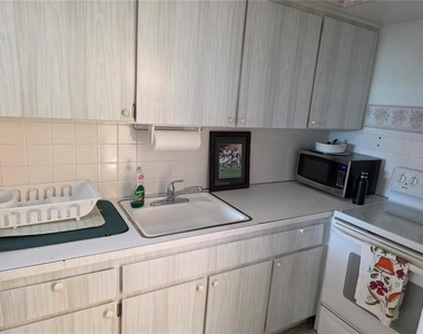 504 67th Avenue - Photo Thumbnail 16