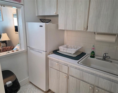 504 67th Avenue - Photo Thumbnail 17