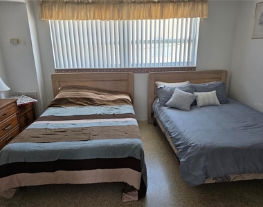 504 67th Avenue - Photo Thumbnail 11