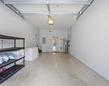 9508 W Park Village Drive - Photo Thumbnail 16