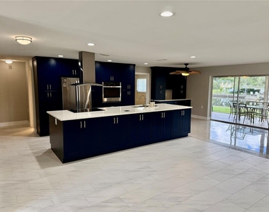 1634 Sheffield Drive - Photo Thumbnail 4