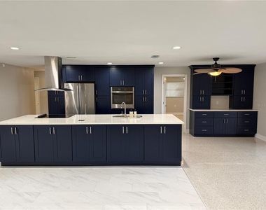 1634 Sheffield Drive - Photo Thumbnail 5
