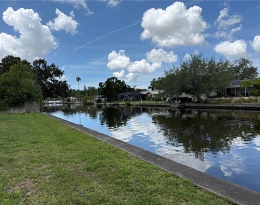 1634 Sheffield Drive - Photo Thumbnail 36