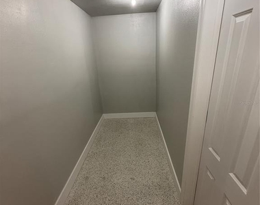 1634 Sheffield Drive - Photo Thumbnail 18