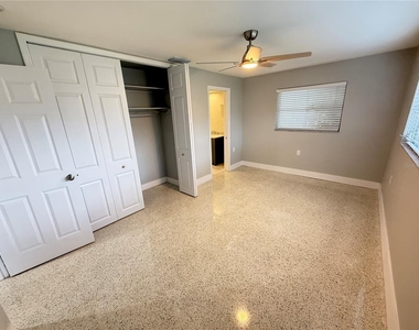 1634 Sheffield Drive - Photo Thumbnail 21