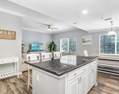 9838 W Park Village Drive - Photo Thumbnail 10