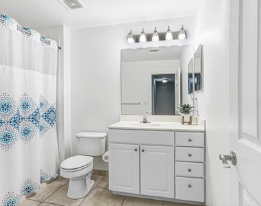 9838 W Park Village Drive - Photo Thumbnail 26
