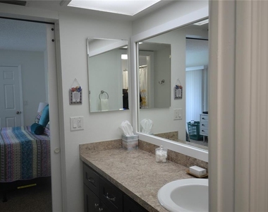 161 Lakeside Drive - Photo Thumbnail 28