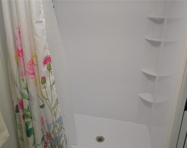 161 Lakeside Drive - Photo Thumbnail 25