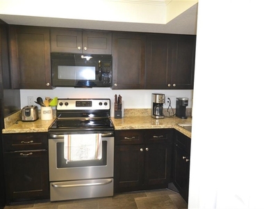 161 Lakeside Drive - Photo Thumbnail 1