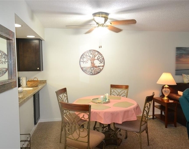 161 Lakeside Drive - Photo Thumbnail 6