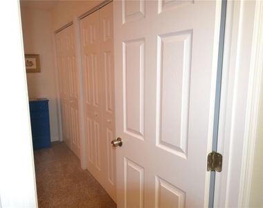 161 Lakeside Drive - Photo Thumbnail 13