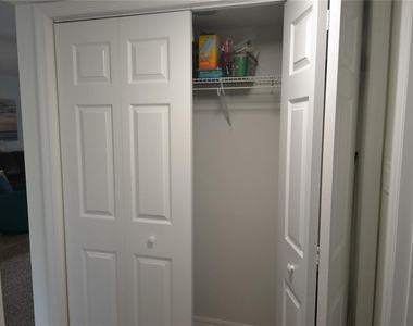 161 Lakeside Drive - Photo Thumbnail 9