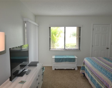 161 Lakeside Drive - Photo Thumbnail 19