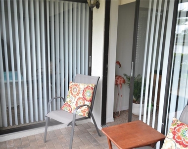 161 Lakeside Drive - Photo Thumbnail 39