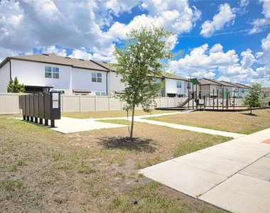11822 Throttle Place - Photo Thumbnail 21